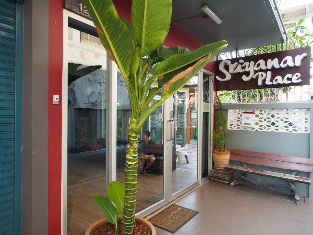 Sriyanar Place Bangkok Bagian luar foto